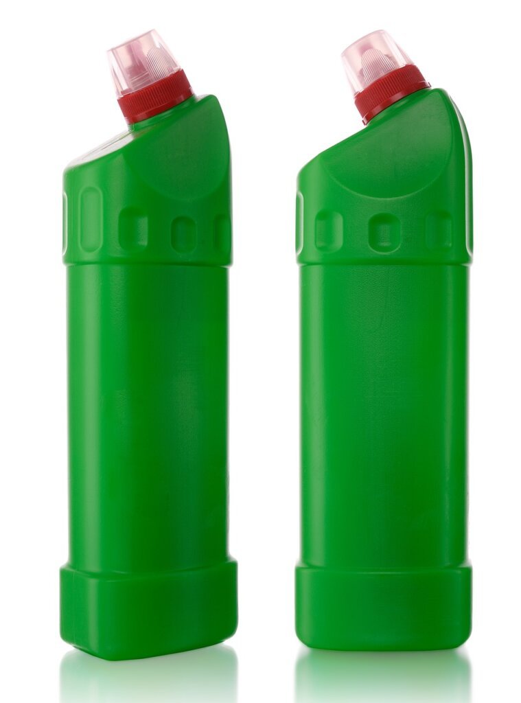 plastic tumbler cleaning with mild detergent
