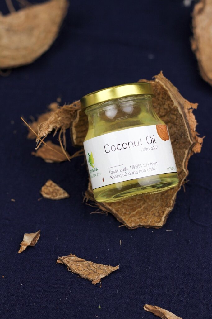 coconut oil and essential oil blend for long lasting mosquito repellent