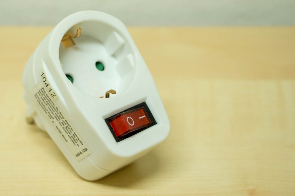 parent home electrical outlet inspection checklist